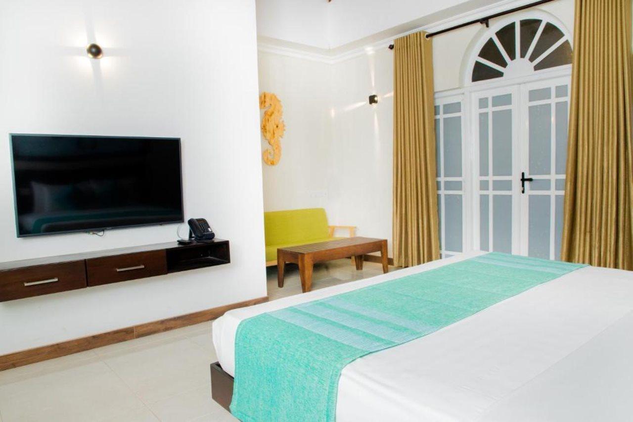 Seahorse Beach Resort Калпітія Екстер'єр фото