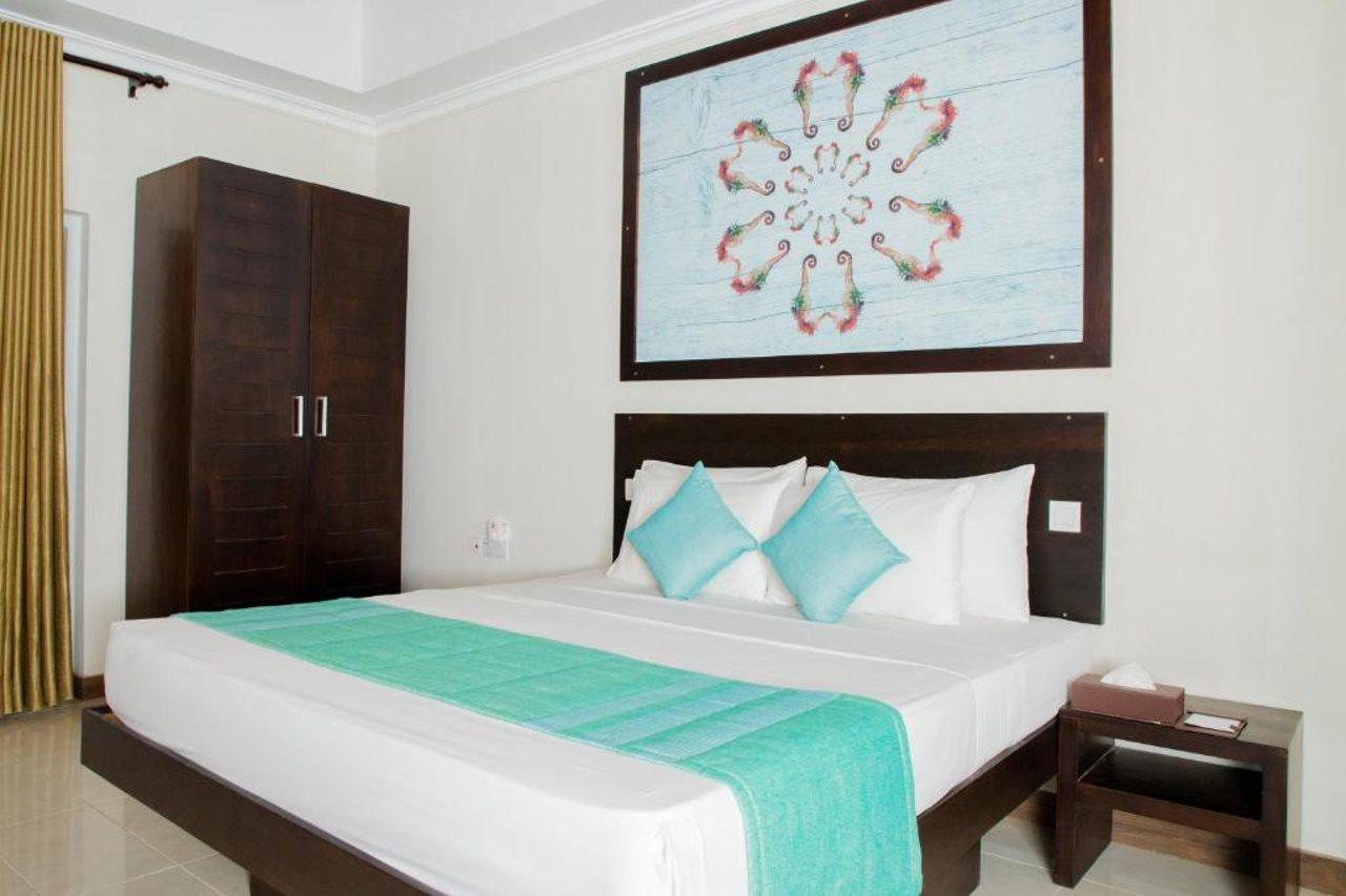Seahorse Beach Resort Калпітія Екстер'єр фото